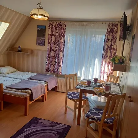 Pokoje Goscinne Tessa Homestay